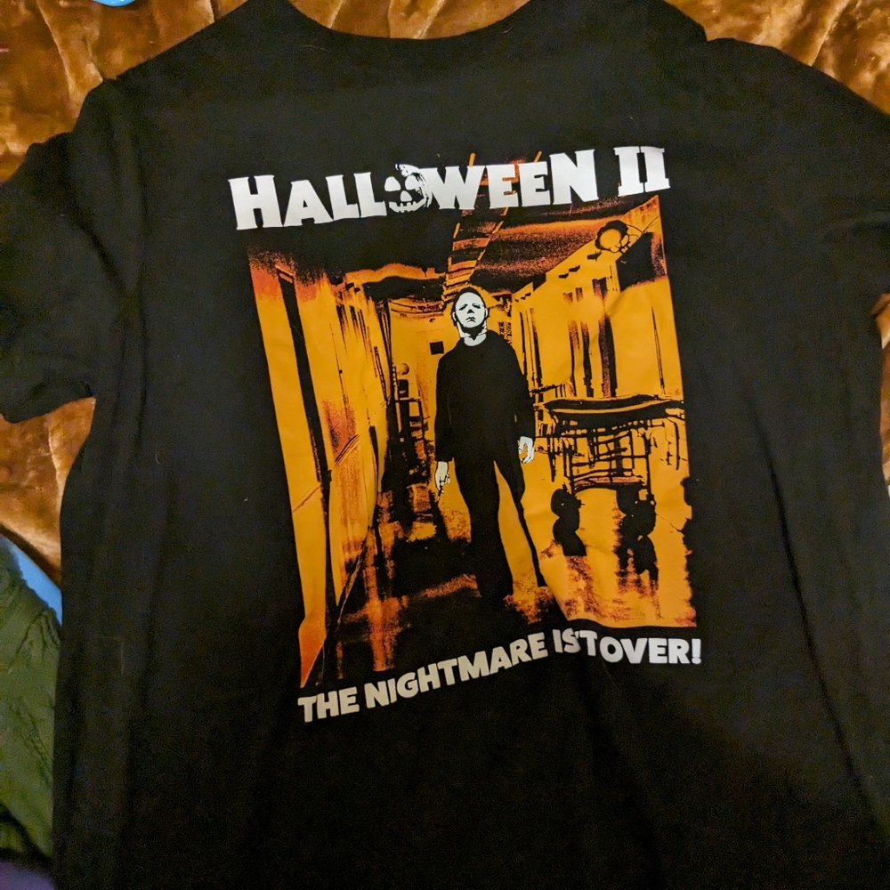 Tee shirt